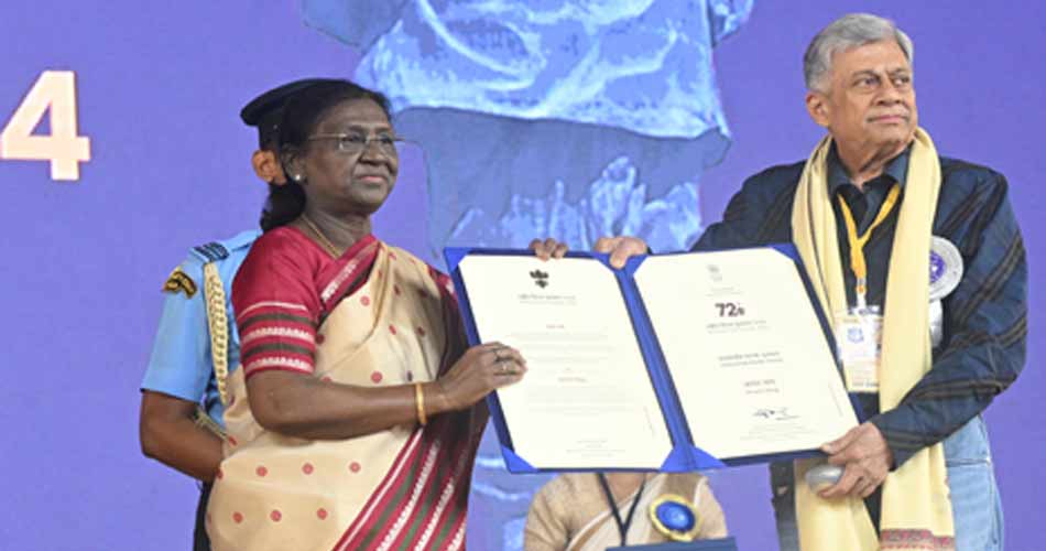 राष्ट्रपति द्रौपदी मुर्मु ने प्रदान किए 72वें राष्ट्रीय फिल्म पुरस्कार